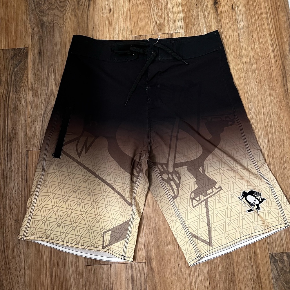 NWT Mens Pittsburgh Penguins Board Shorts